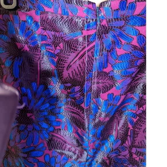 NWOT Vibrant midi skirt made in India, quality materials, fits like 2/4 - Picture 5 of 8